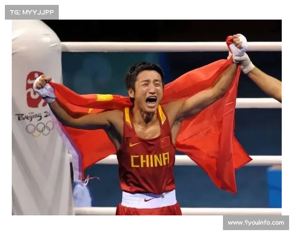 拳击作为古老体育项目 展现男性世界本能魅力